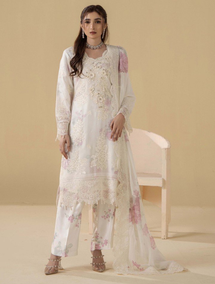 ZA GRACE Off-White Luxury Chiffon Suit Back View with Dyed Raw Silk Trousers and Finished Borders